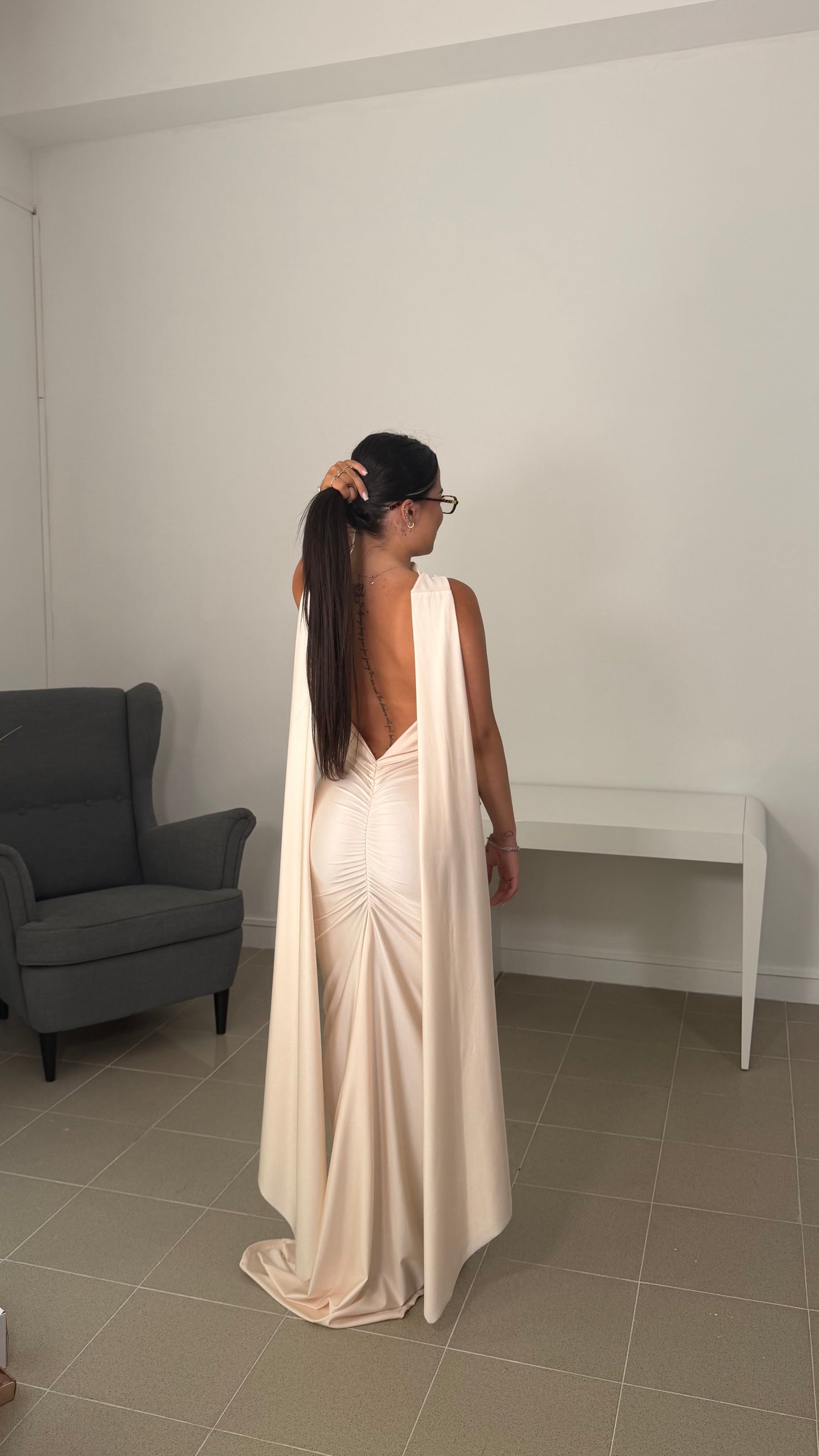 DRESS ROSES