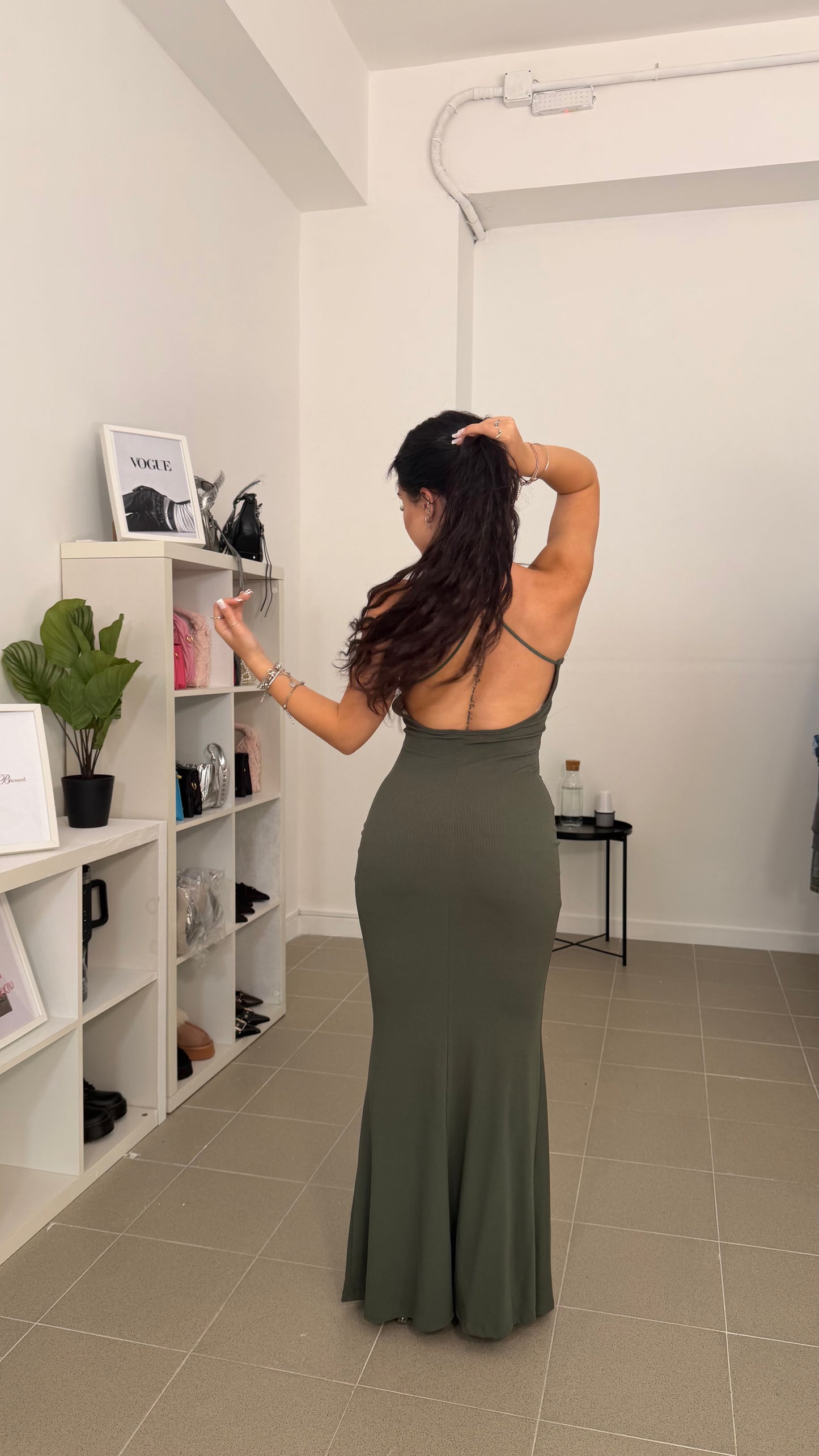DRESS ALLY