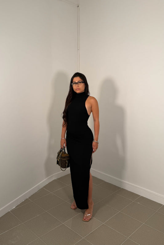 DRESS MUST