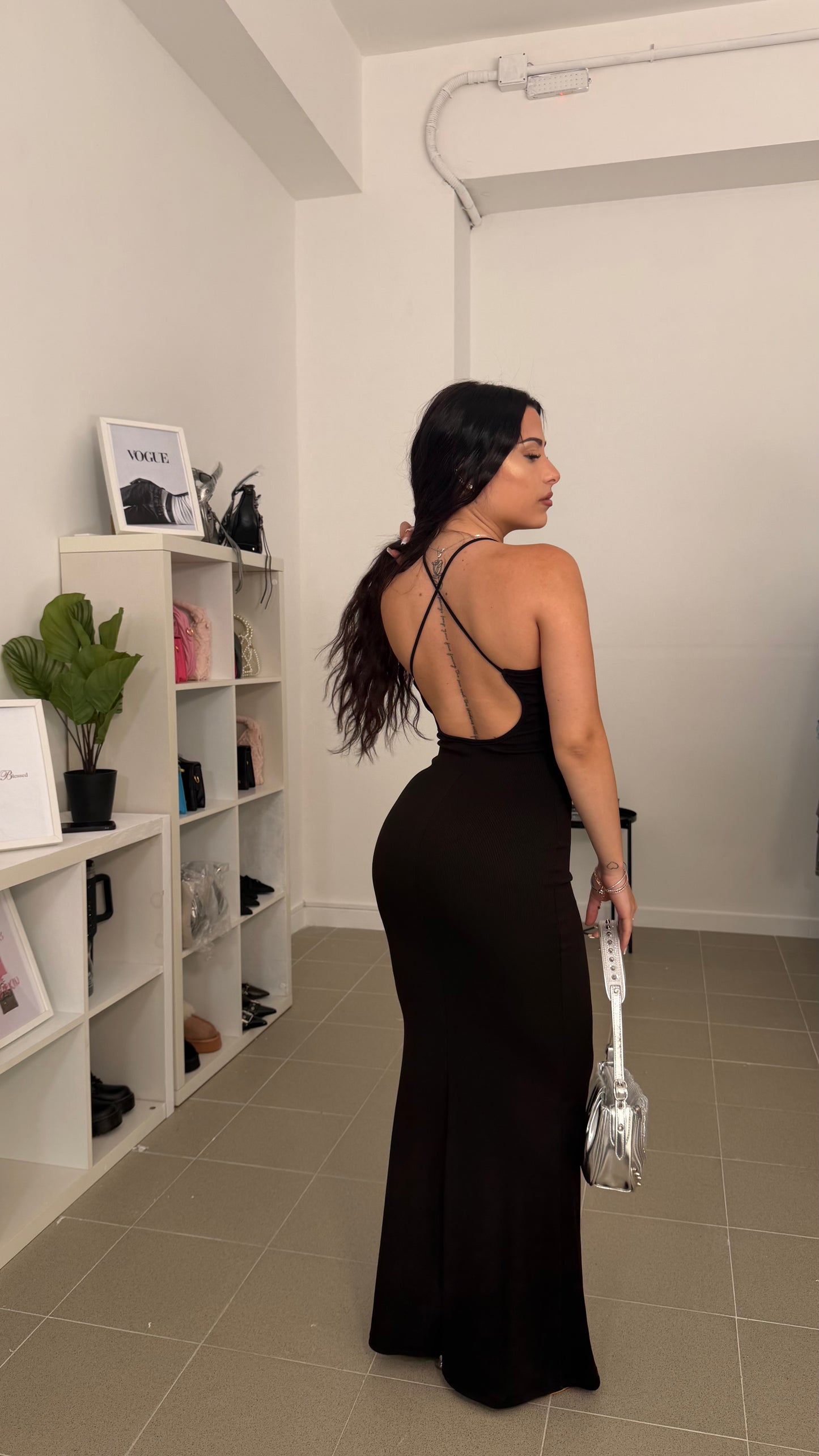 DRESS ALLY